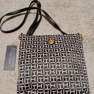 Tommy Hilfiger Crossbody